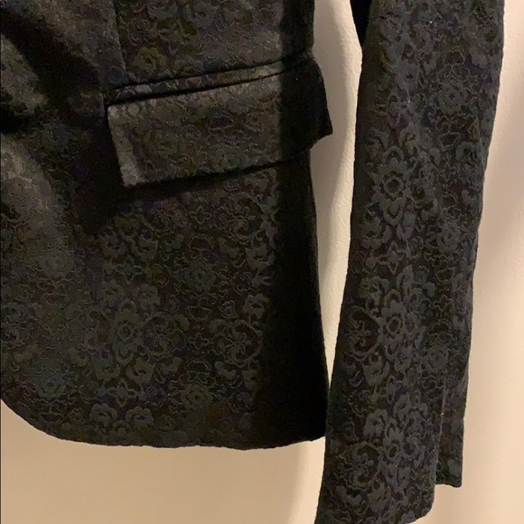 Insight New York blazer size 8. Black brocade - Picture 4 of 9